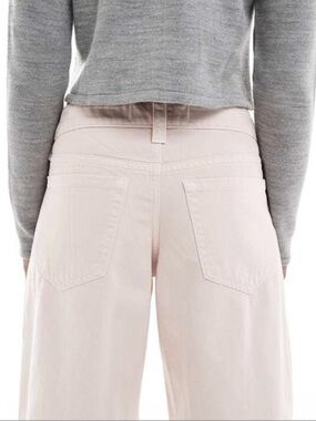 Hollister Low Rise Super Baggy Pink Jean, Size 28